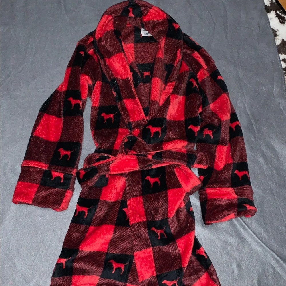 PINK Robe
